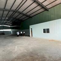 Cho Thuê Xưởng Vĩnh Phú Thuận An.  Dt: 550m Giá: 32tr Xưởng Đẹp có vp 0389913564