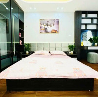 Bán Nhà Tập Thể Kim Liên, Lương Định Của, 50M2, Nhà Đẹp, Ở Ngay, Ô Tô Đỗ Cửa, Sân Chơi Rộng