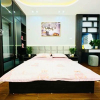 Bán Nhà Tập Thể Kim Liên, Lương Định Của, 50M2, Nhà Đẹp, Ở Ngay, Ô Tô Đỗ Cửa, Sân Chơi Rộng