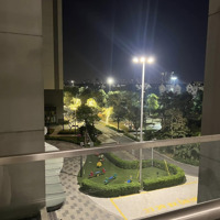 Cho Thuê Căn Hộ 1 Ngủ Vinhome Symphony Long Biên. 40M. 11 Triệu. Full Nội Thất. Vào Ở Luôn