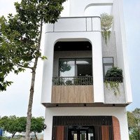 Bán Gấp Nhà Đẹp Phường Phước Hưng! Vừa Xây Xong. 0373105303