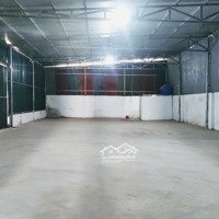 Cho Thuê 400M2 Làm Kho Xưởng Phố Thạch Cầu, Otô Tải Đỗ Cửa, Điện Nước Đầy Đủ, Khung Thép Chắc Chắn