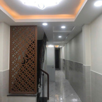 Bán Nhà Mặt Tiền Đường Đôi Số 9 Và 7 Phường Tân Kiểng Quận 7
Diện Tích: 2.4X19M