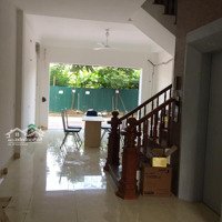 Cho Thuê Nhà Liền Kề Khu Đô Thị Văn Phú Hà Đông,Diện Tích75M X 4T,Mặt Tiền5M Ô Tô Đỗ Cửa Giá Bán 15 Triệu
