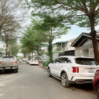 Bán Nhà Phố 2P Ngủ Khu Dân Cư Vip Vĩnh Phú Giáp Tp Hcm. Sổ Hồng Hoàn Công Giá Bán 3Ty450