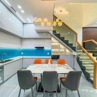 Siêu phẩm nhà đẹp mặt tiền gần biển Sơn Trà, TP. Đà Nẵng
