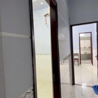 Nhà mới 3 phòng trung tâm phù hợp ở và kinh doanh nhỏ
