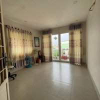 Cho Thuê Nhà Đường Lũy Bán Bích Ngay Đh Hồng Bàng 60M2, 3 Tầng Có Máy Lạnh Giường Tủ Giá 17 Triệu/Tháng