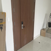 Hot !! Căn Hộ Lớn Cho Gia Đình, 4 Phòng Ngủ, View Đẹp, Ngay Trung Tâm Quận 4, Tiện Ích Dân Trí Cao.