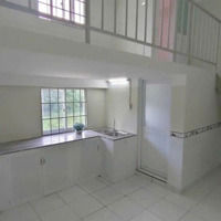 Nhà Thang Máy Becamex Định Hòa 425 Triệu. Ép Giá Được Chốt 410 Triệu. Làm Gác 38 M Rồi. Thuê 4 Triệu/Th