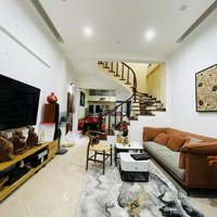 Bán Nhà Đẹp Ngõ 50 Võng Thị, 42M2 4 Tầng, Full Nt, Gần Đường Ô Tô, Hơn 10 Tỷ