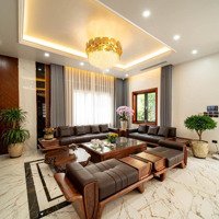 Vua Mặt Phố - Bán Nhà Mặt Phố Lý Thái Tổ 376 Tỷ, 342M2