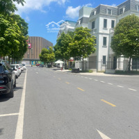 Bán Gấp Căn Shophouse Xẻ Khe 157,5M2 View Khách Sạn 45Tầng Vị Trí Siêu Đẹp Giá Hợp Lý Liên Hệ: 0902909394