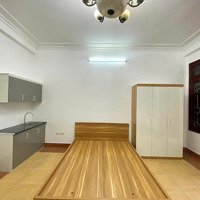 Bnb 76 Cho Thuê Phòng Trọ Đẹp, Ban Công Rộng Tại Cự Lộc, 3,6 Triệu, 25M2.