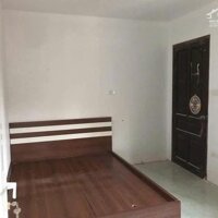 Cho thuê nhà ngõ 65 Đặng Văn Ngữ, 40m2, 2 tầng, 4 ngủ, 11 Triệu