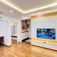 Cần bán gấp căn hộ chung cư cao cấp Mỹ ĐÌnh 100m2, 3N, tặng nội thất, view đẹp.