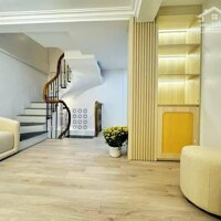 Nhà Đẹp Giáp Bát, Hoàng Mai 25m, 5 tầng, mt 3.5m, giá 5.38 tỷ.