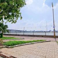 Nhà mặt tiền bờ kè cầu Hưng Lợi