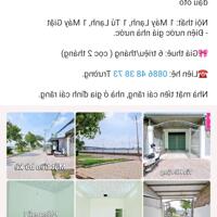 Nhà mặt tiền bờ kè cầu Hưng Lợi