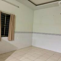 Nhà 2 lầu mặt tiền gần bến Ninh Kiều kinh doanh tự do