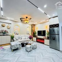 Nhà Đẹp Ngõ Ô TÔ Tải Mai Động 36m, 4 tầng, mt 6.5m, giá 7.5 tỷ.