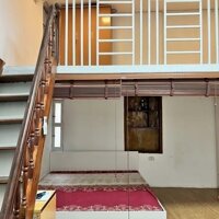 Cho thuê căn hộ Tầng 2 Tập thể  Phố Hàng Quạt 60m2, 2 ngủ,  Full đồ, 9 Triệu/tháng.