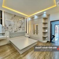 80m2 nhà 5 tầng xây mới độc lập có thang máy tại 193 Văn Cao