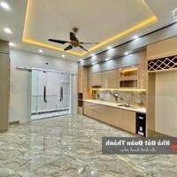 80m2 nhà 5 tầng xây mới độc lập có thang máy tại 193 Văn Cao