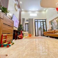 BÁN NHÀ 1.5 TỶ 2.5 TẦNG 51M2 ( HƯỚNG NAM ) NGÕ ĐIỆN BIÊN