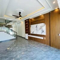 Cần bán căn nhà tại TDP Hoàng Mai, Phường Đồng Thái, Quậm An Dương.