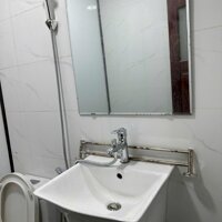 Cho thuê CCMN phòng khép kín, nhà mới xây đảm bảo PCCC, có lối thoát hiểm, cửa sổ, ban công thoáng, số 16C ngõ 85 phố Xuân Thuỷ.