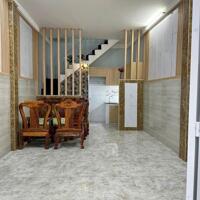 Bán gấp nhà giá cực HOT gần TT - Lạc Long Quân, P.10, Q. Tân Bình
