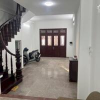 Cho thuê nhà Mặt phố Nguyễn Văn Trỗi - Thanh Xuân 46m x 5T - MT5M giá 28tr, KD đỉnh