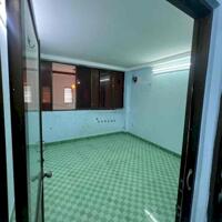 Cho thuê Nhà ở nguyên căn hẻm xe hơi đường Âu Cơ, P10, Tân Bình