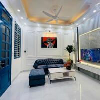 Hơn 5 tỷ sẵn nhà 5 tầng mới đẹp ở luôn ngay tại Cầu Giấy, phố Dương Quảng Hàm