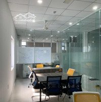 Cho Thuê Văn Phòng Làm Việc Tầng 4 Ở Đối Diện Chung Cư Monarchy