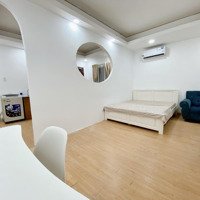 Cho Thuê Căn Hộ 1 Phòng Ngủq10, Hẻm Ô Tô, Thang Máy, Gần Ueh, Huflit, Không Giới Hạn Người Ở