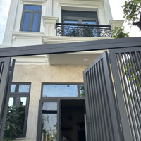 Bán Nhà 4 Tầng Sổ Hồng Hoàn Công