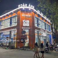 Tổng Hợp Nhà Mặt Phố Trung Tâm. Thích Hợp: Phòng Khám - Showroom - Thời Trang - Cafe - Nhà Hàng