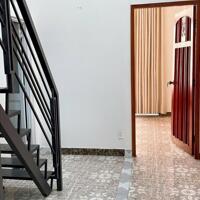 Nhà mới 3 tầng, xe hơi đậu đỗ cửa, Nguyễn Súy 4.9 tỷ