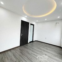 Bán Nhà Cự Khối, Long Biên, Nhà Mới Tinh, Đường Trước Nhà Xe 16 Chỗ Qua, 5 Tầng Giá Nhỉnh 4 Tỷ