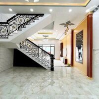 Nhà hẻm xe hơi đẹp dt 156m2 1 lầu 3pn 2wc Đức Hòa Hạ, Đức Hòa, Long An giá 2,8 tỷ