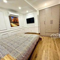 Nhà Phố Mã Mây, Quận Hoàn Kiếm 55M2 Có Sẵn Dòng Tiền Giá Rẻ Đầu Tư Nhanh Ạ