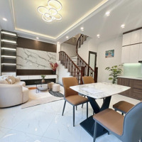 Bán Nhà Ngõ 48 Đàm Quang Trung, Đối Diện Aeon Mall Long Biên, Có Bãi Gửi Xe 24/7, ~5 Đồng