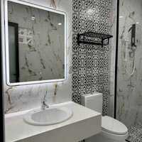Nhà bán - DT( 5,2 x 11m) 6 tầng thang máy - MT 13m - Điện biên phủ - vĩnh hòa.