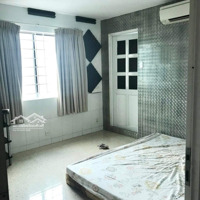 Cần Cho Thuê Căn Hộ Chung Cư H1 Đ/C 243 Hoàng Diệu, Phường 9, Quận 4, Diện Tích 75M2, 2 Phòng Ngủ,