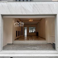 Mặt Tiền Kinh Doanh, Showroom Siêu Đông Đúc 8X17 Mét Vỉa Hè 5 Mét Đỗ Xe Thoải Mái