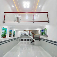 Bán Nhà Sr Mới Xây Đúc Lửng 2 Phòng Ngủ, Giá Bán 2,790 Triệu ,Gần Chợ Hiệp Thành Quận 12