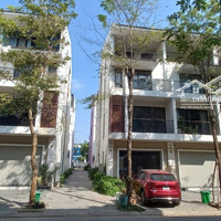 Gọi Là Mua Được: Căn ~100M2, Liền Kề Xẻ Khe. Hướng Đông Nam Và Đông Bắc, Liên Hệ 098.299.6565