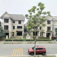 Gọi Là Mua Được: Góc 300M2 Đường To, Duy Nhất. Vị Trí Rất Đẹp, Đường 16M. Lh Hoàng Đạo 098.299.6565